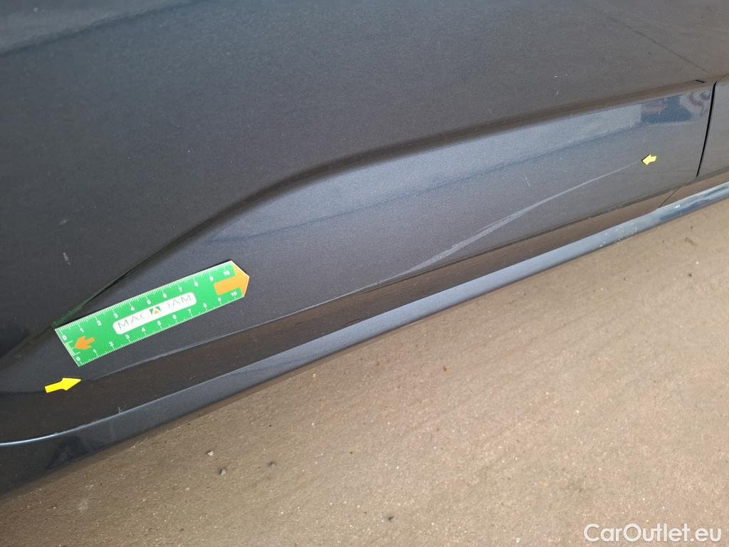  Renault  Megane  IV Estate Business 1.3 TCe 140CV BVA7 E6d / VO RECONDITIONNE - PHOTOS AVANT RECONDITIONNEMENT #12