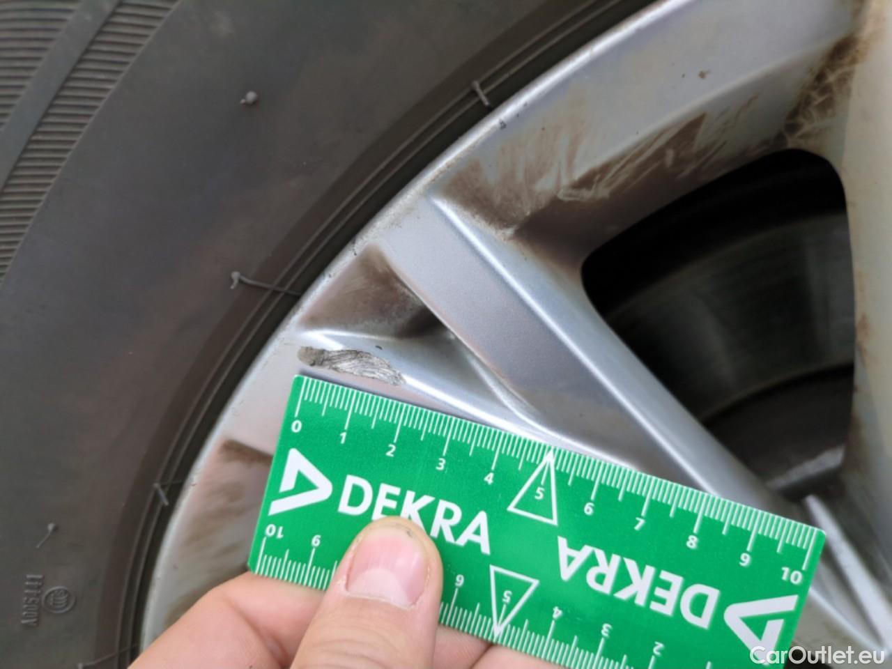  Volkswagen  Tiguan VOLKSWAGEN  / 2020 / 5P / SUV 1.4 eHybrid 245 DSG6 Life Business #15