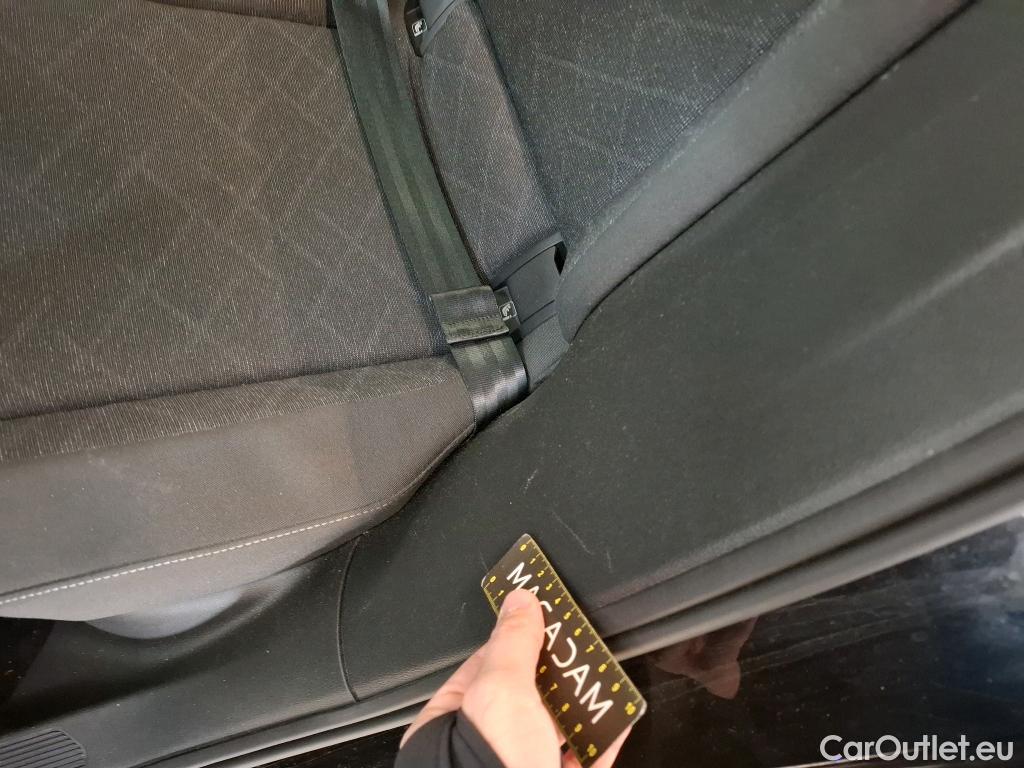  Volkswagen  Golf  VOLKSWAGEN / 2020 / 5P / Berline 2.0 TDI SCR 115 LIFE BUSINESS #7