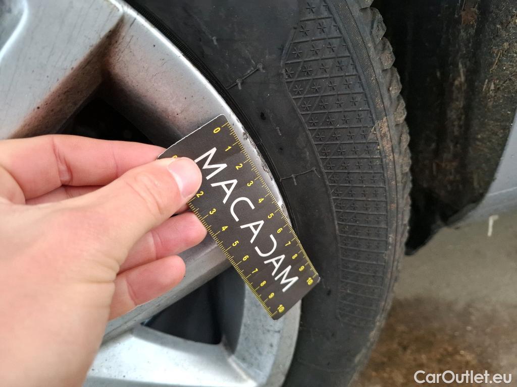  Seat  Leon SEAT  Sportstourer / 2020 / 5P / Break 2.0 TDI 150 DSG S&S Style Business #50