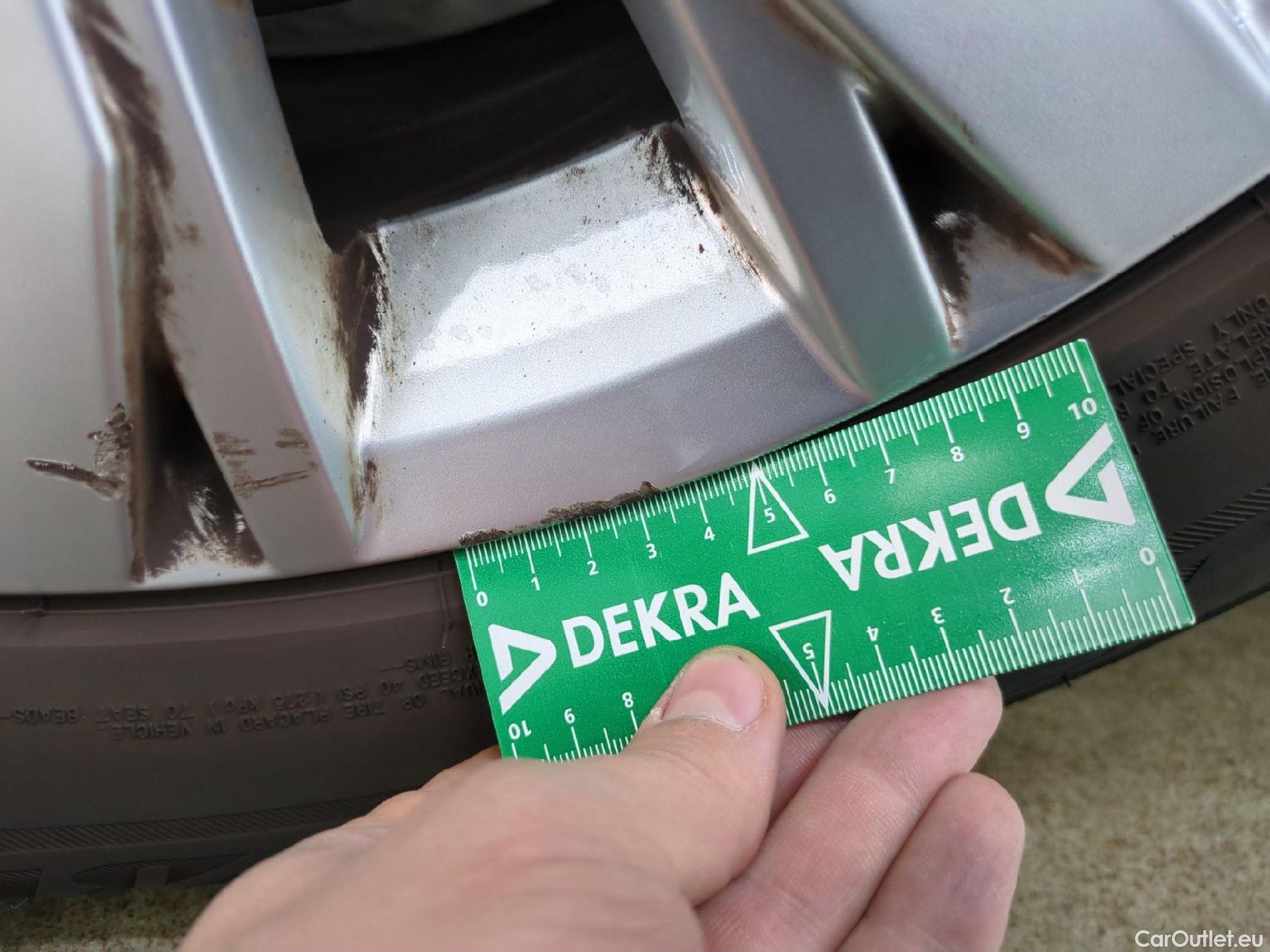  Volkswagen  Tiguan VOLKSWAGEN  / 2020 / 5P / SUV 1.4 eHybrid 245 DSG6 Life Business #11