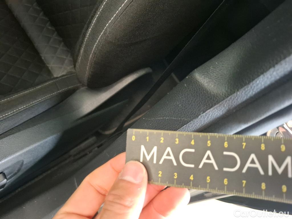  Skoda  Superb  Berline Business 2.0 TDI 120CV BVA7 E6d #2