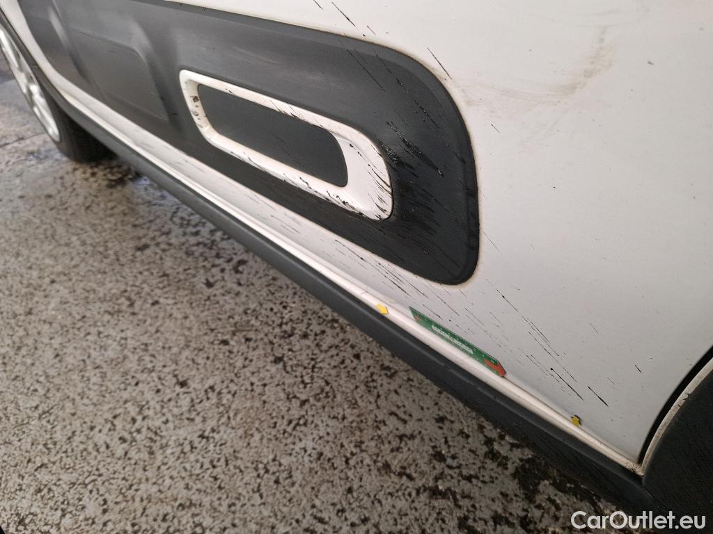  Citroen  C3  Société Feel 1.5 BlueHDI 100CV BVM6 E6d #1