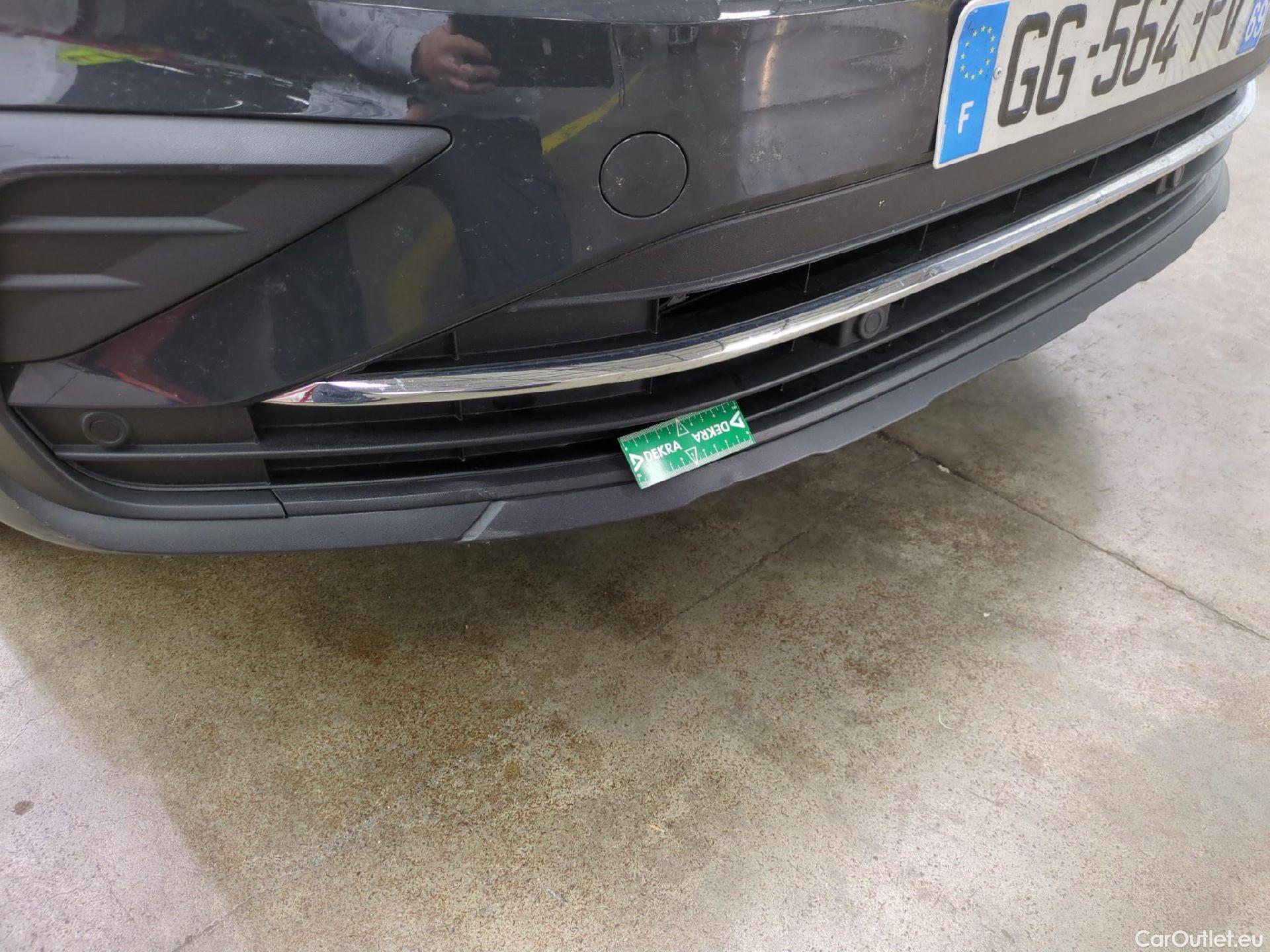  Volkswagen  Tiguan VOLKSWAGEN  / 2020 / 5P / SUV 1.4 eHybrid 245 DSG6 Life Business #47