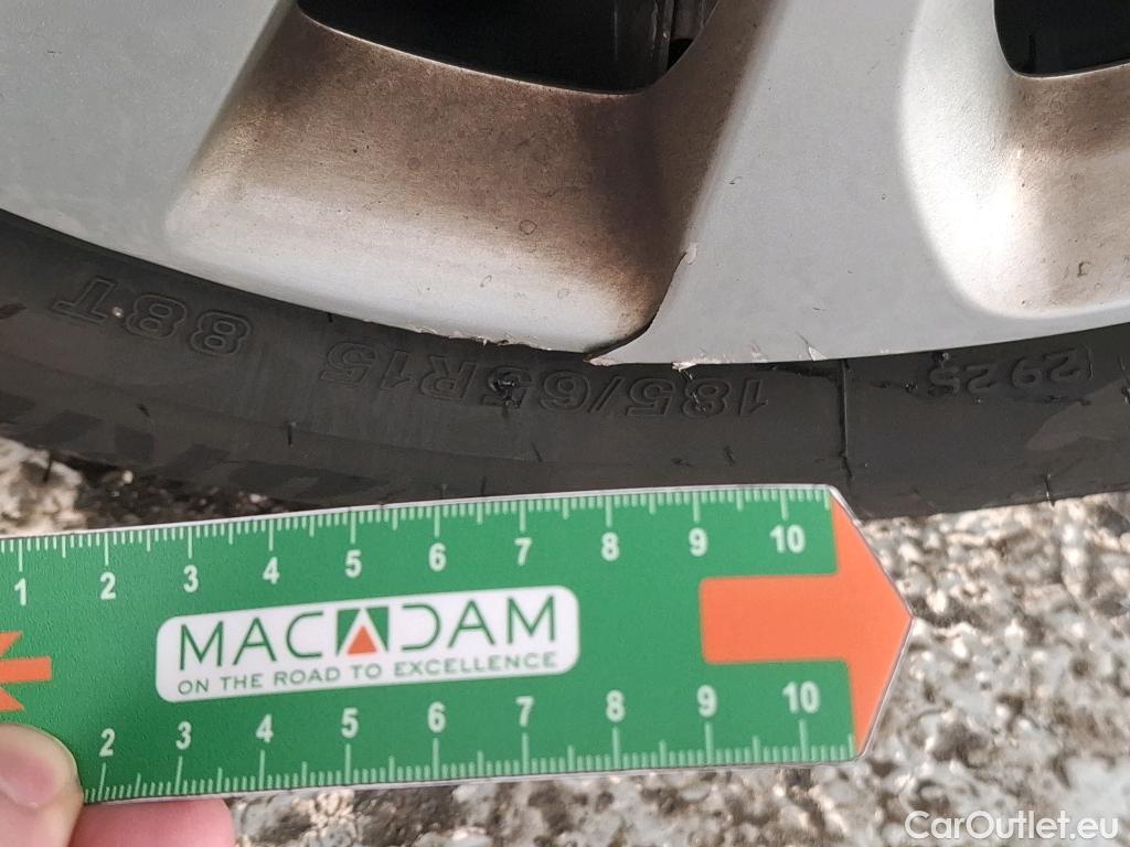  Citroen  C3  Société Feel 1.5 BlueHDI 100CV BVM6 E6d #14