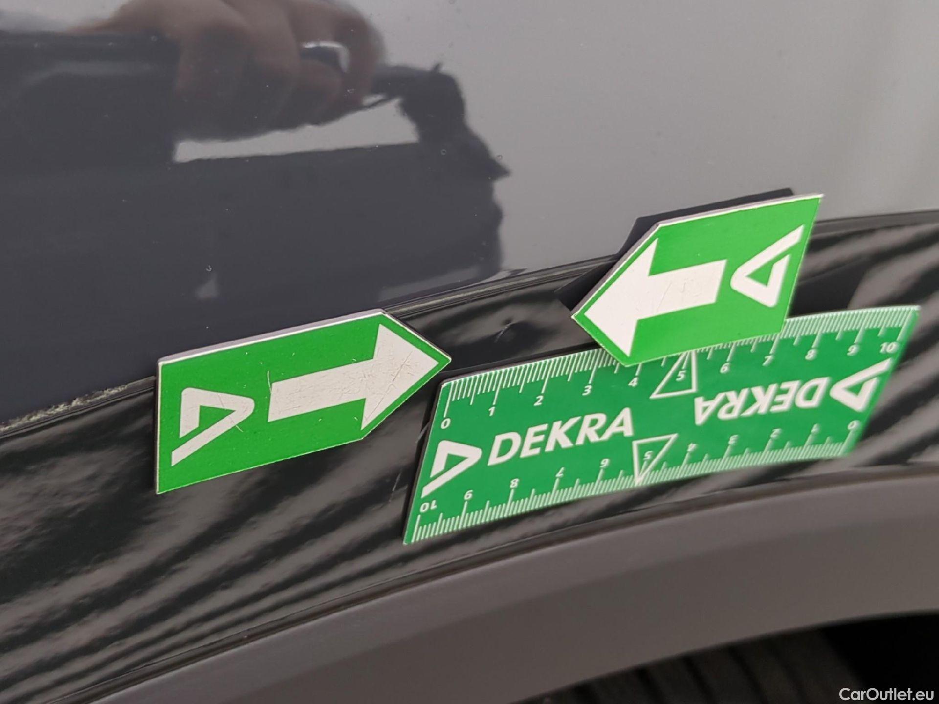  Volkswagen  Tiguan VOLKSWAGEN  / 2020 / 5P / SUV 1.4 eHybrid 245 DSG6 Life Business #39