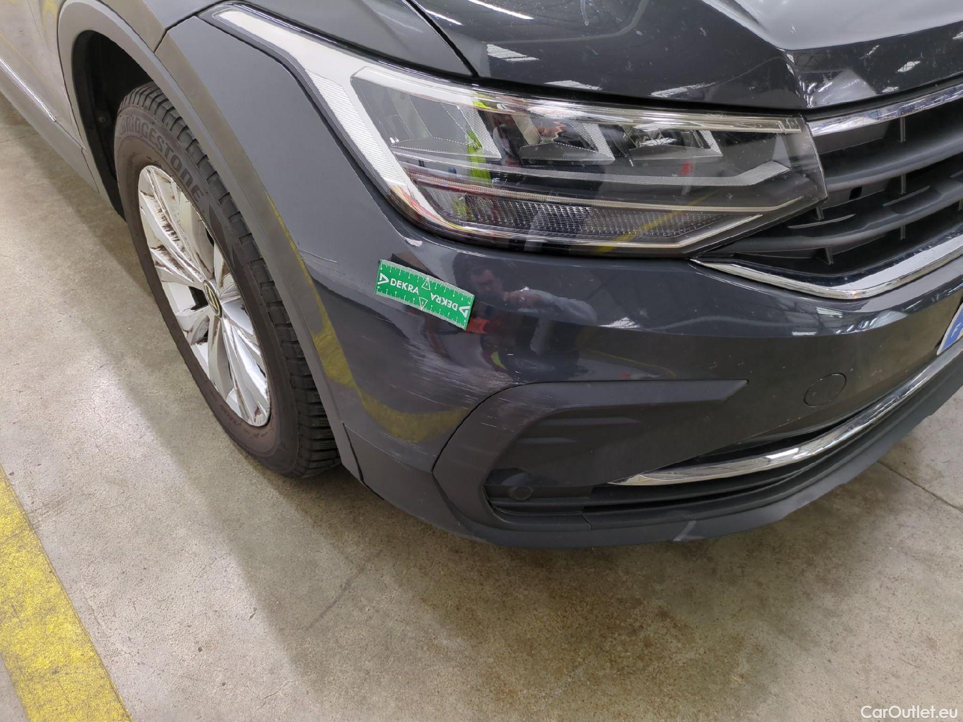  Volkswagen  Tiguan VOLKSWAGEN  / 2020 / 5P / SUV 1.4 eHybrid 245 DSG6 Life Business #25