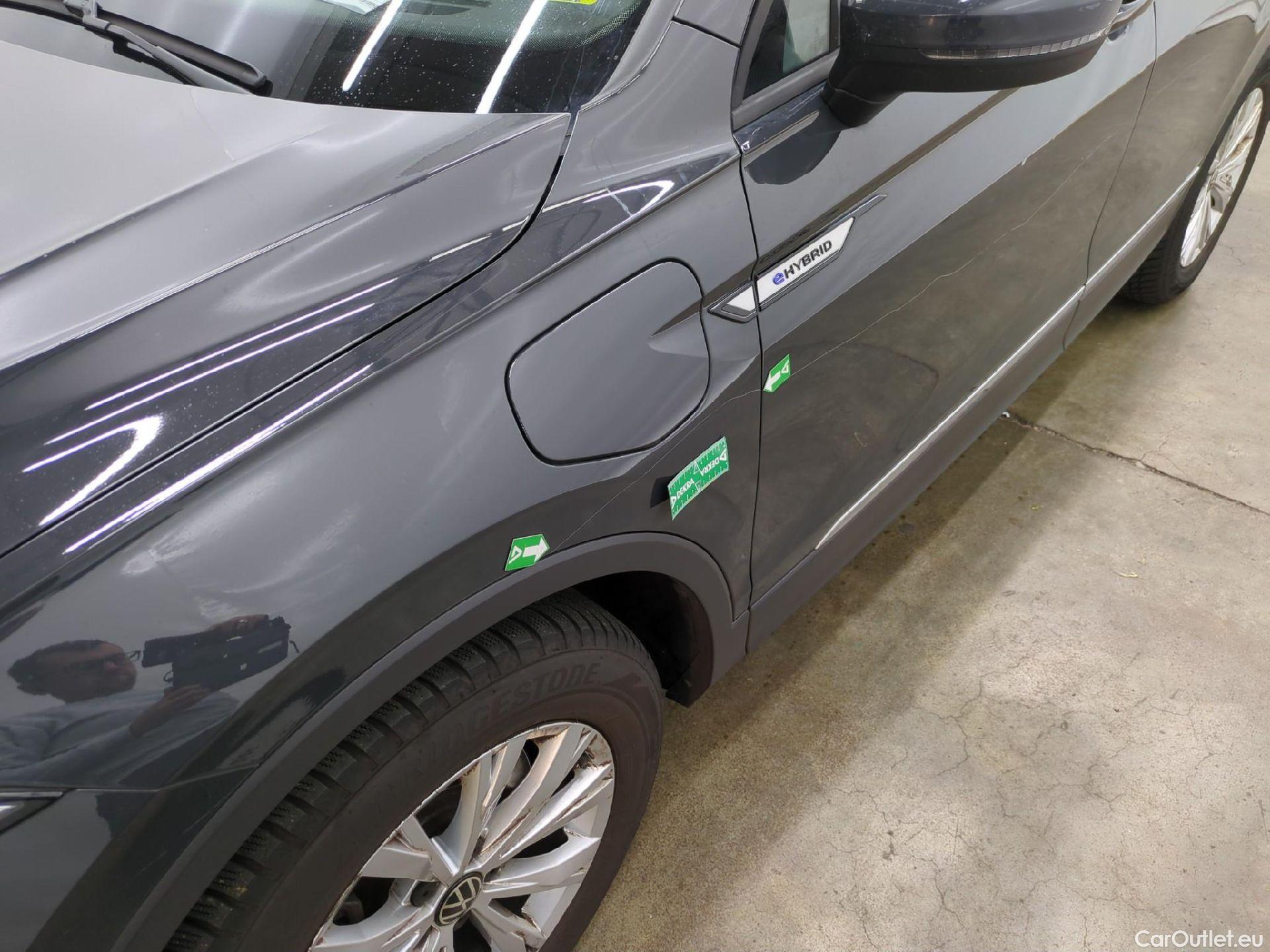  Volkswagen  Tiguan VOLKSWAGEN  / 2020 / 5P / SUV 1.4 eHybrid 245 DSG6 Life Business #30