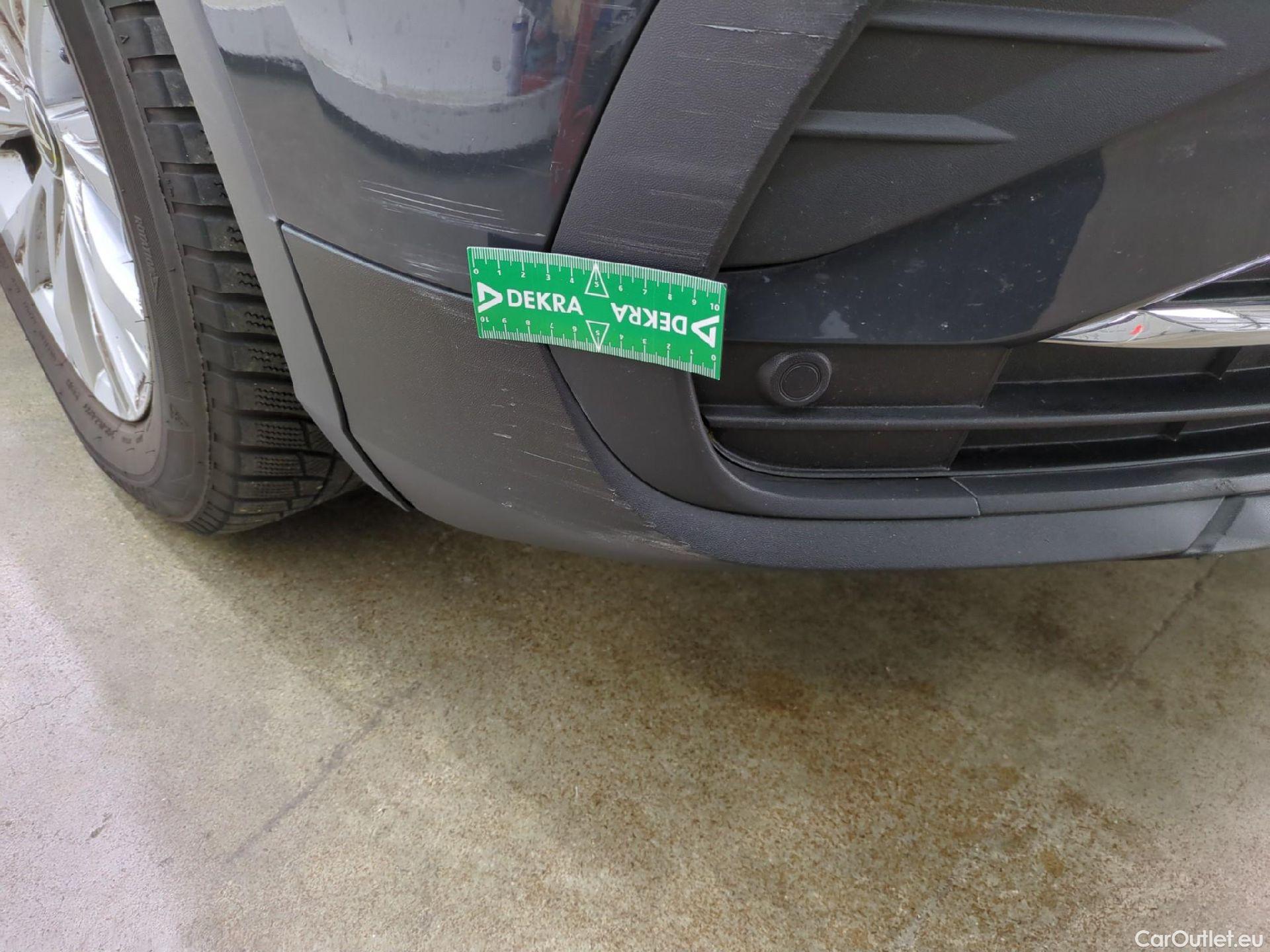  Volkswagen  Tiguan VOLKSWAGEN  / 2020 / 5P / SUV 1.4 eHybrid 245 DSG6 Life Business #27