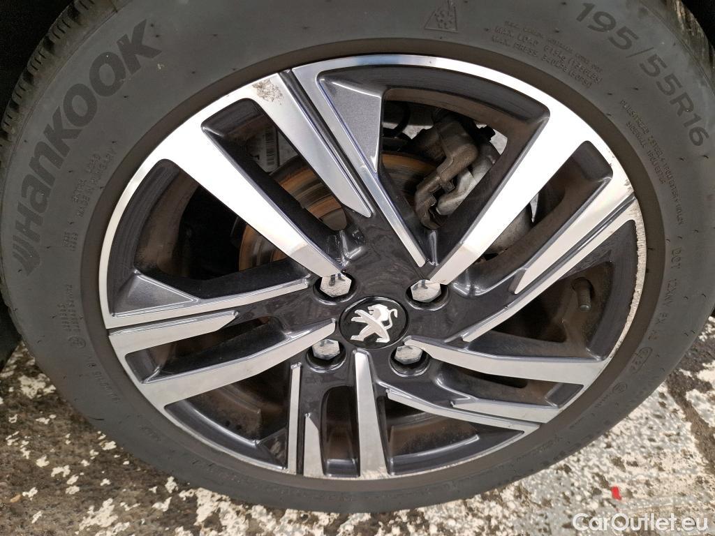  Peugeot  208  Allure Business 1.2 PureTech 100CV BVA8 E6d #5