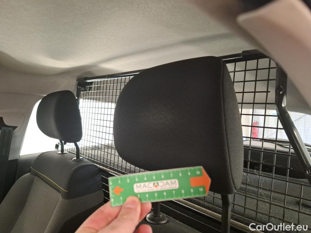  Citroen  C3  Société Feel 1.5 BlueHDI 100CV BVM6 E6d #18