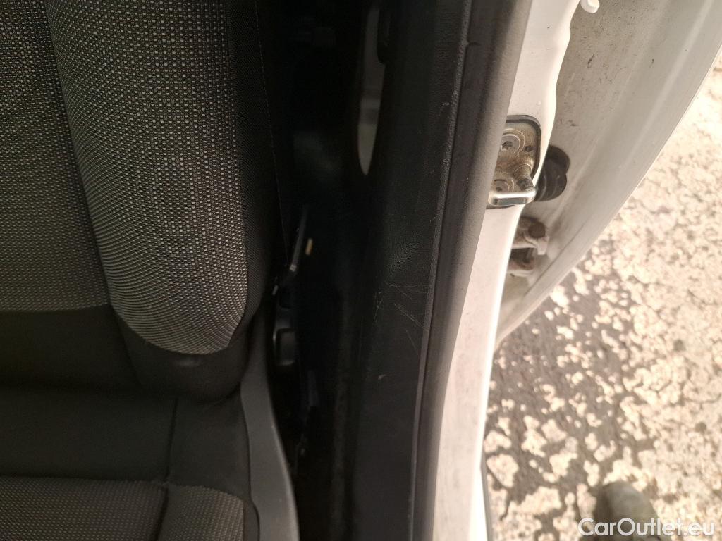  Citroen  C3  Société Feel 1.5 BlueHDI 100CV BVM6 E6d #8