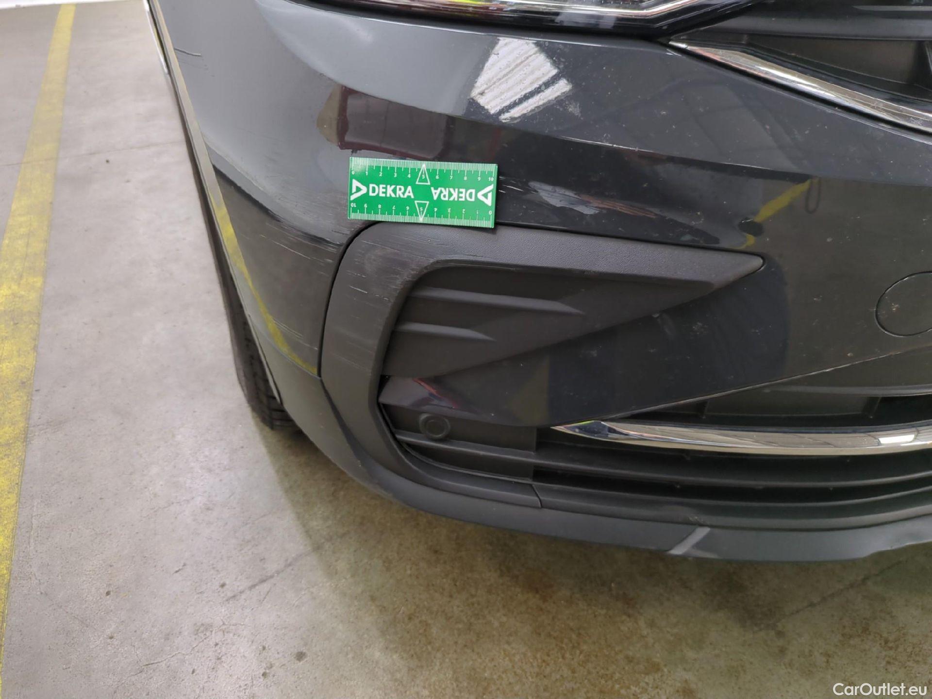  Volkswagen  Tiguan VOLKSWAGEN  / 2020 / 5P / SUV 1.4 eHybrid 245 DSG6 Life Business #29