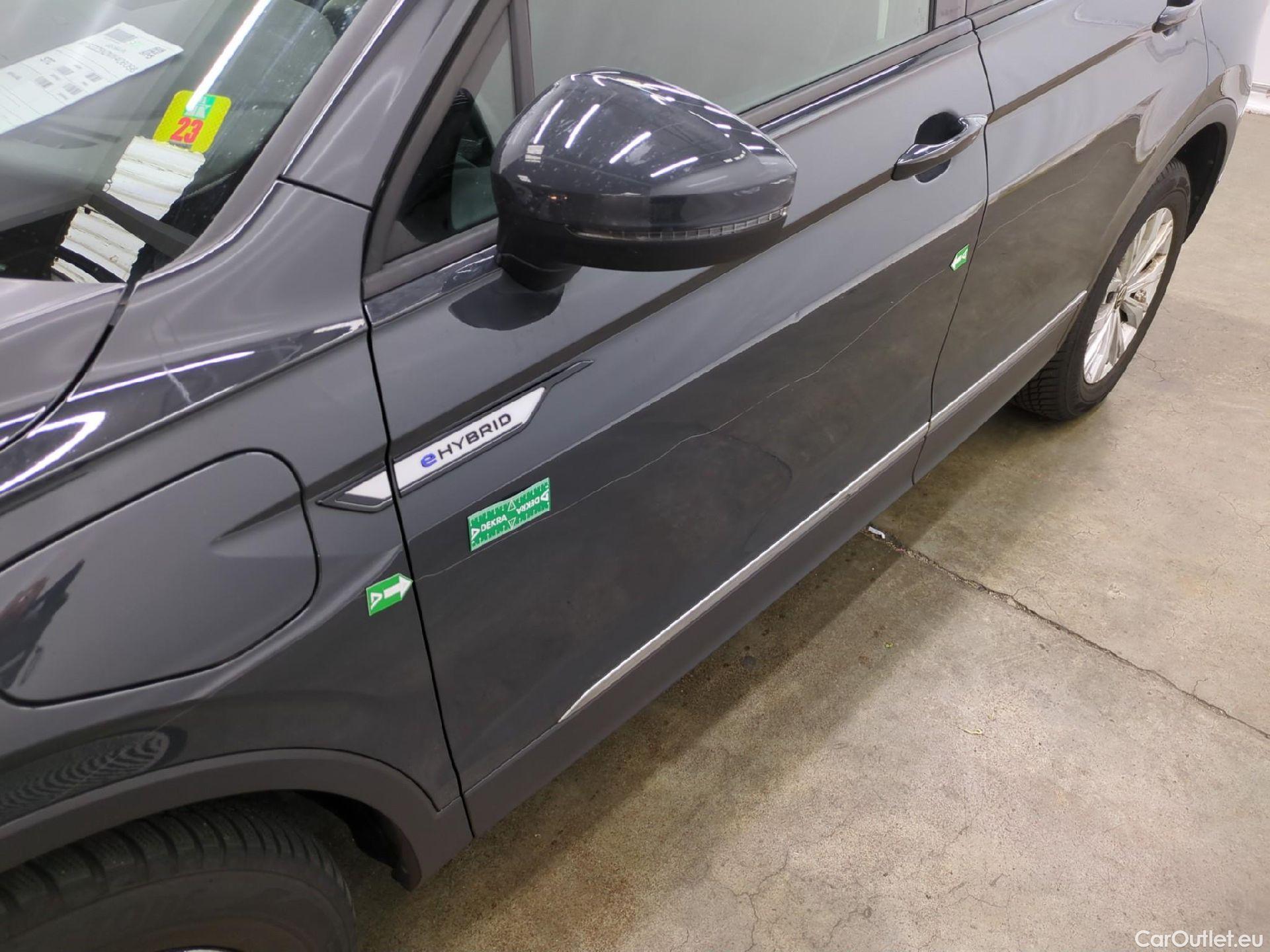  Volkswagen  Tiguan VOLKSWAGEN  / 2020 / 5P / SUV 1.4 eHybrid 245 DSG6 Life Business #34