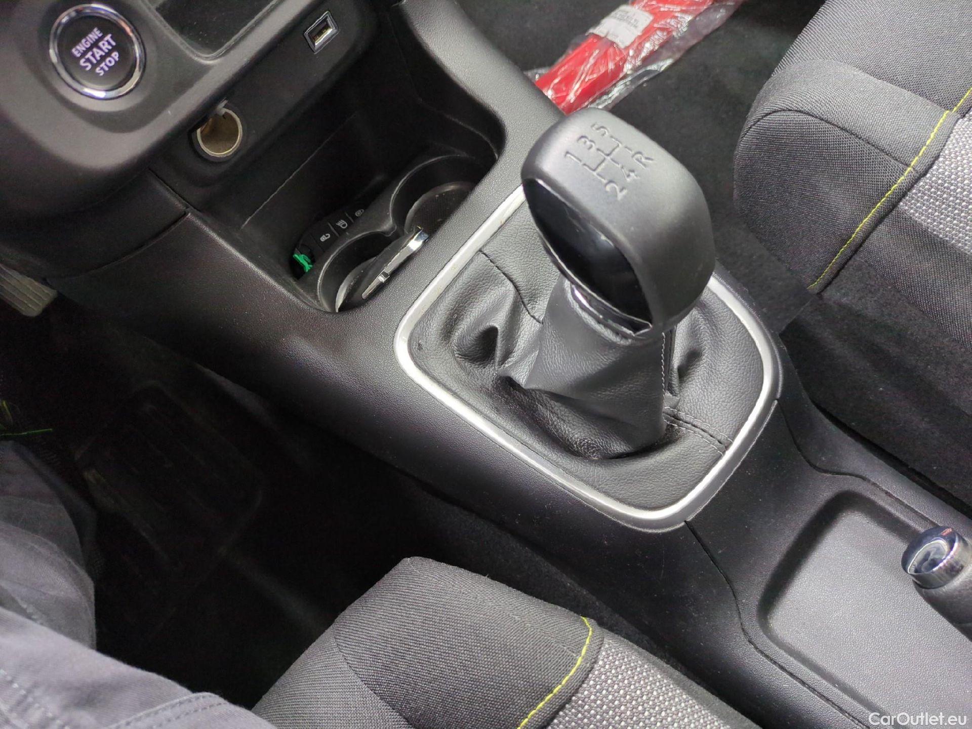  Citroen  C3 CITROEN  / 2020 / 5P / Berline PureTech 83 S&S BVM Shine #9