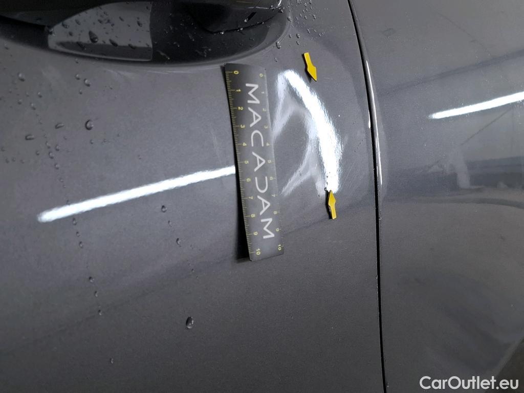  Mercedes  A-Klasse MERCEDES-BENZ Classe A Compact / 2018 / 5P / Berline A 180 Business Line 7G-DCT #2