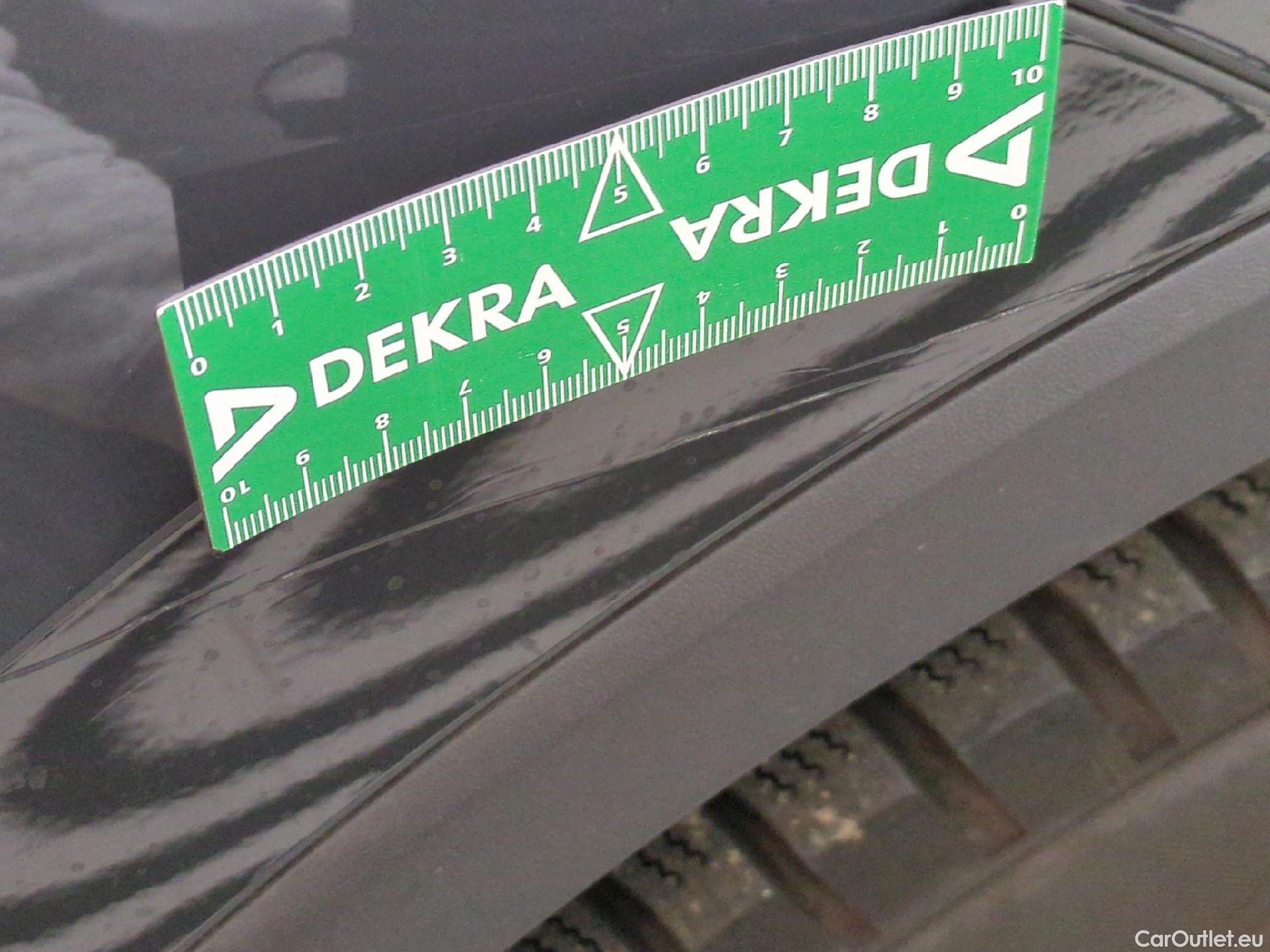  Volkswagen  Tiguan VOLKSWAGEN  / 2020 / 5P / SUV 1.4 eHybrid 245 DSG6 Life Business #24