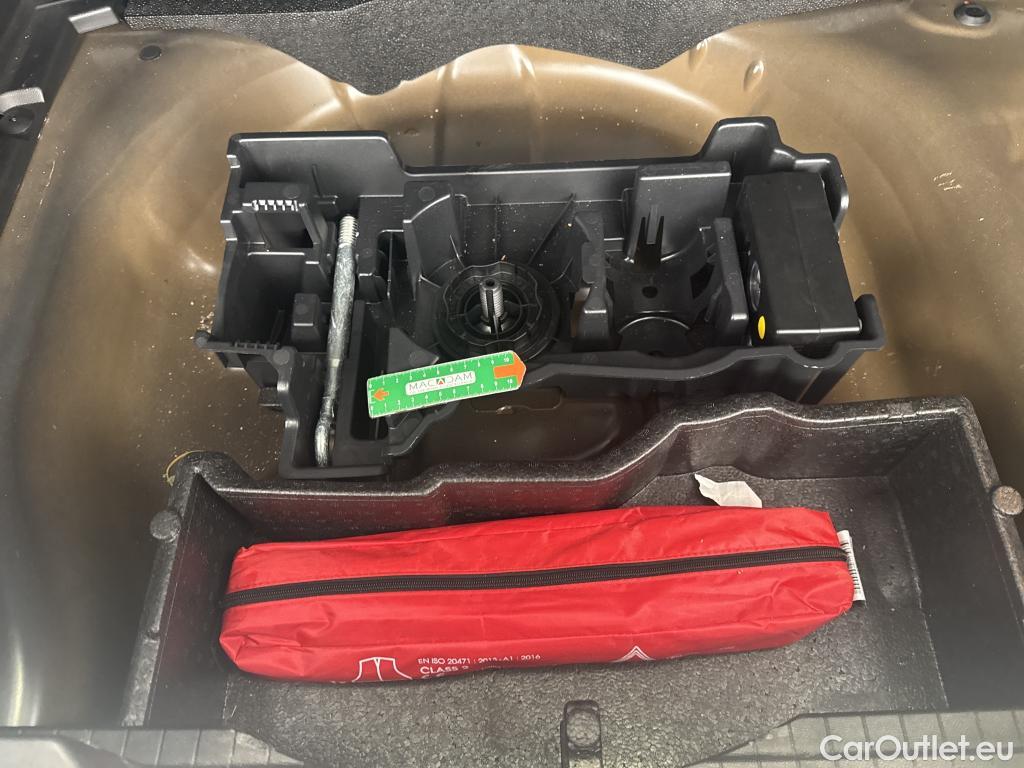  Peugeot  2008  Active Pack 1.2 PureTech 100CV BVM6 E6d #12