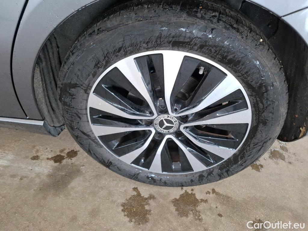  Mercedes  A-Klasse MERCEDES-BENZ Classe A Compact / 2018 / 5P / Berline A 180 Business Line 7G-DCT #4