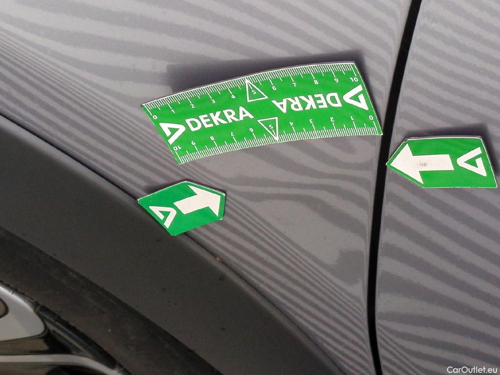  Citroen  C3 CITROEN  / 2020 / 5P / Berline PureTech 83 S&S BVM Shine #6