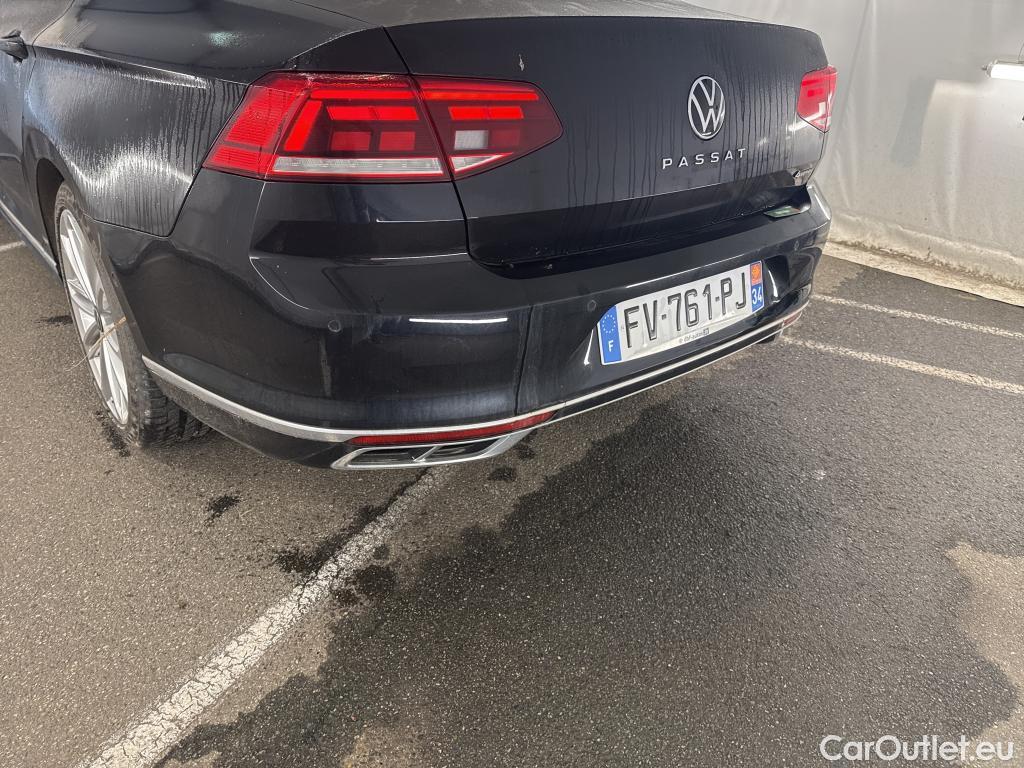  Volkswagen  Passat VOLKSWAGEN  / 2019 / 4P / Berline 2.0 TDI EVO SCR 200 4WD DSG7 R LINE #3