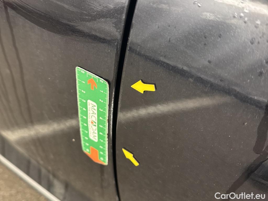  Volkswagen  Passat VOLKSWAGEN  / 2019 / 4P / Berline 2.0 TDI EVO SCR 200 4WD DSG7 R LINE #35