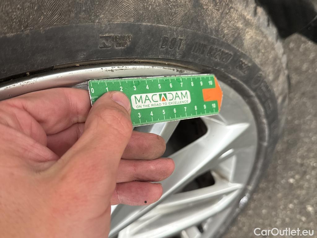  Volkswagen  Passat VOLKSWAGEN  / 2019 / 4P / Berline 2.0 TDI EVO SCR 200 4WD DSG7 R LINE #29