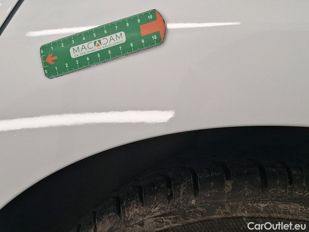  Toyota  Yaris TOYOTA  Hybride / 2019 / 5P / Berline Hybride 116h France Business Stage Acad #10