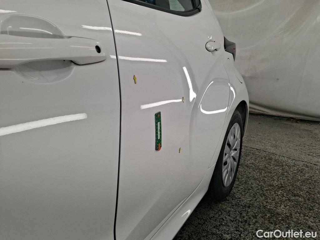  Toyota  Yaris TOYOTA  Hybride / 2019 / 5P / Berline Hybride 116h France Business Stage Acad #1