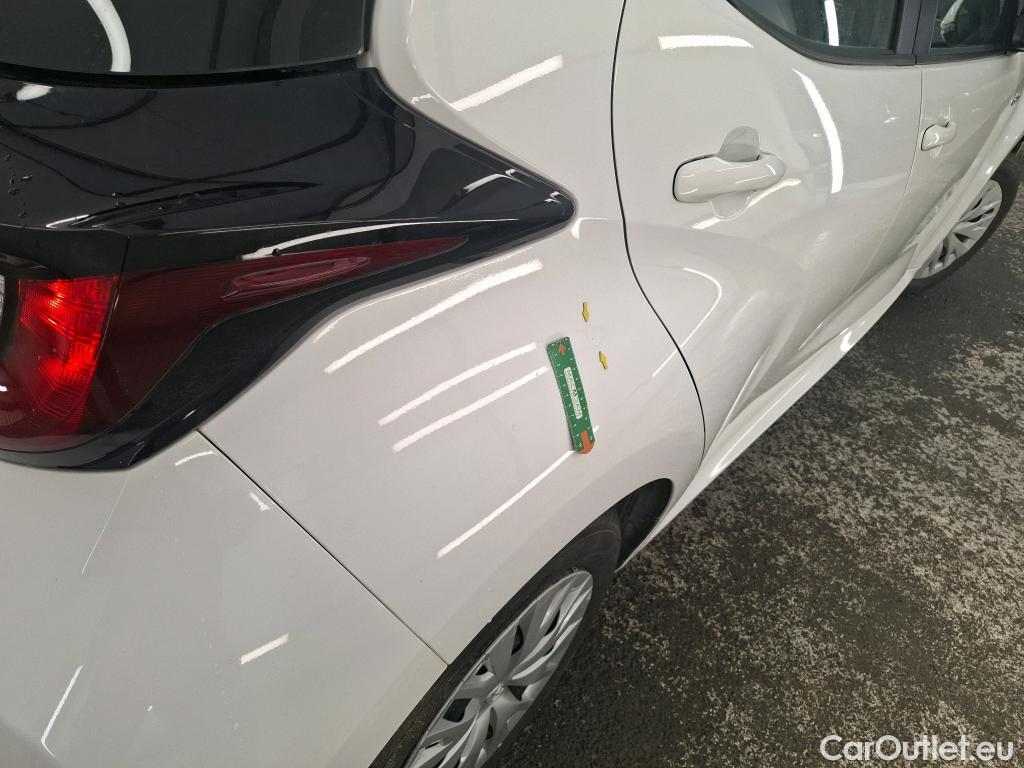  Toyota  Yaris TOYOTA  Hybride / 2019 / 5P / Berline Hybride 116h France Business Stage Acad #31