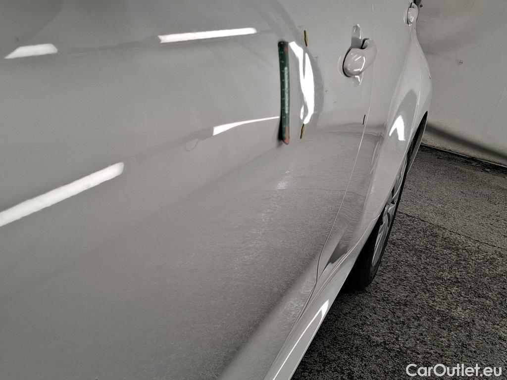  Toyota  Yaris TOYOTA  Hybride / 2019 / 5P / Berline Hybride 116h France Business Stage Acad #18