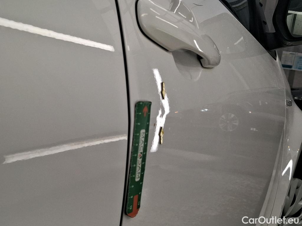  Toyota  Yaris TOYOTA  Hybride / 2019 / 5P / Berline Hybride 116h France Business Stage Acad #35