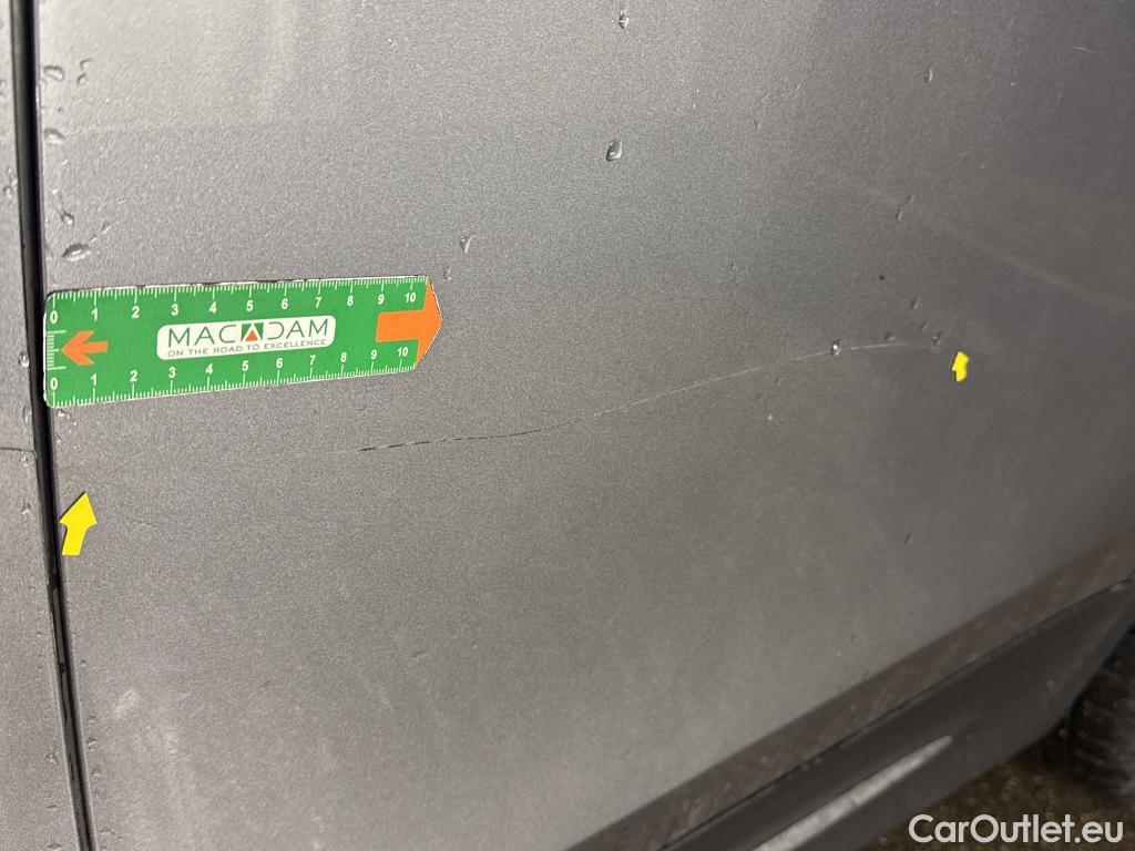  Mercedes  GLB MERCEDES-BENZ  / 2019 / 5P / SUV  200 d AMG Line #9