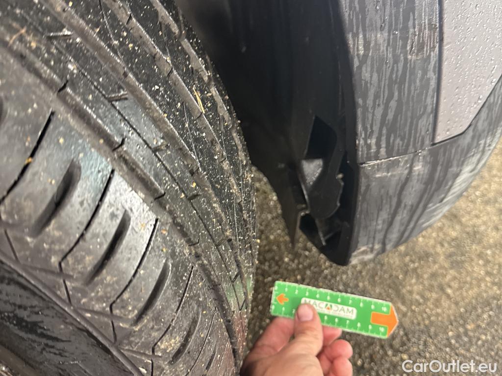  Mercedes  GLB MERCEDES-BENZ  / 2019 / 5P / SUV  200 d AMG Line #28