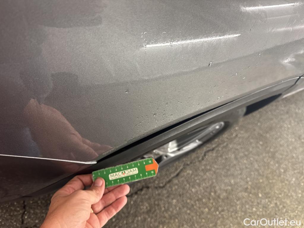  Mercedes  GLB MERCEDES-BENZ  / 2019 / 5P / SUV  200 d AMG Line #47