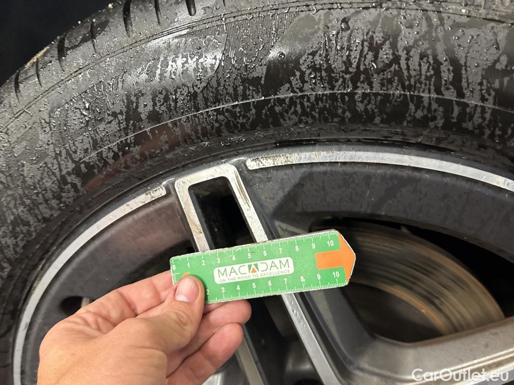  Mercedes  GLB MERCEDES-BENZ  / 2019 / 5P / SUV  200 d AMG Line #25