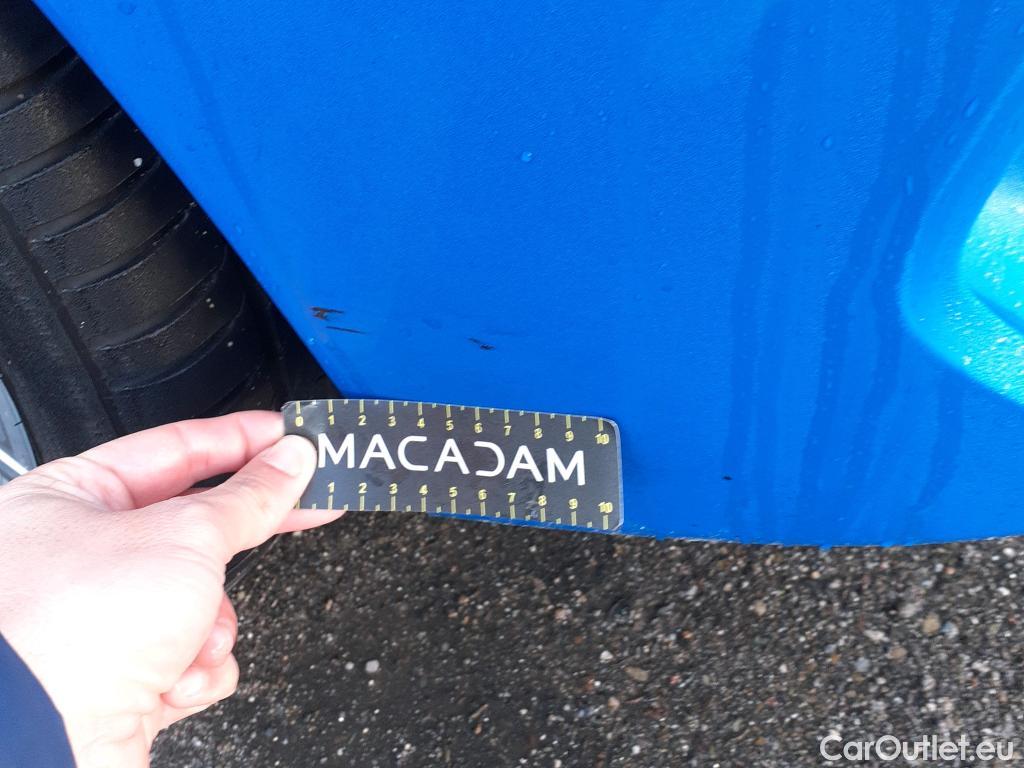  Bmw  Serie 1 BMW  / 2019 / 5P / berlina con portón 118i #18