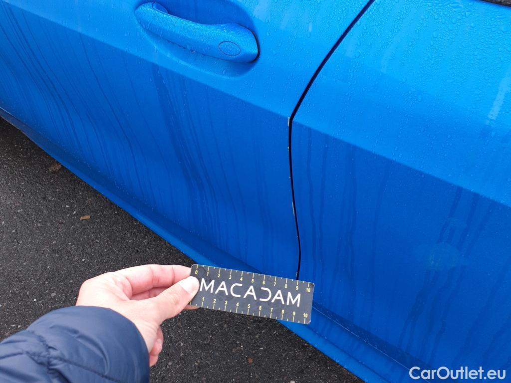  Bmw  Serie 1 BMW  / 2019 / 5P / berlina con portón 118i #13