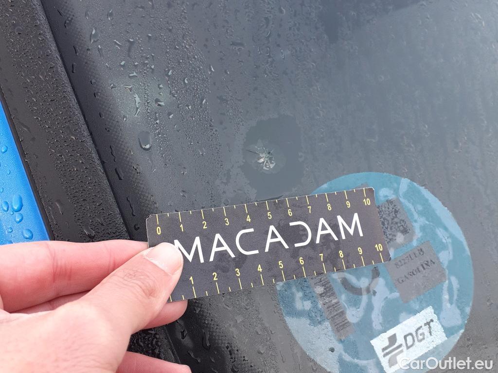  Bmw  Serie 1 BMW  / 2019 / 5P / berlina con portón 118i #2