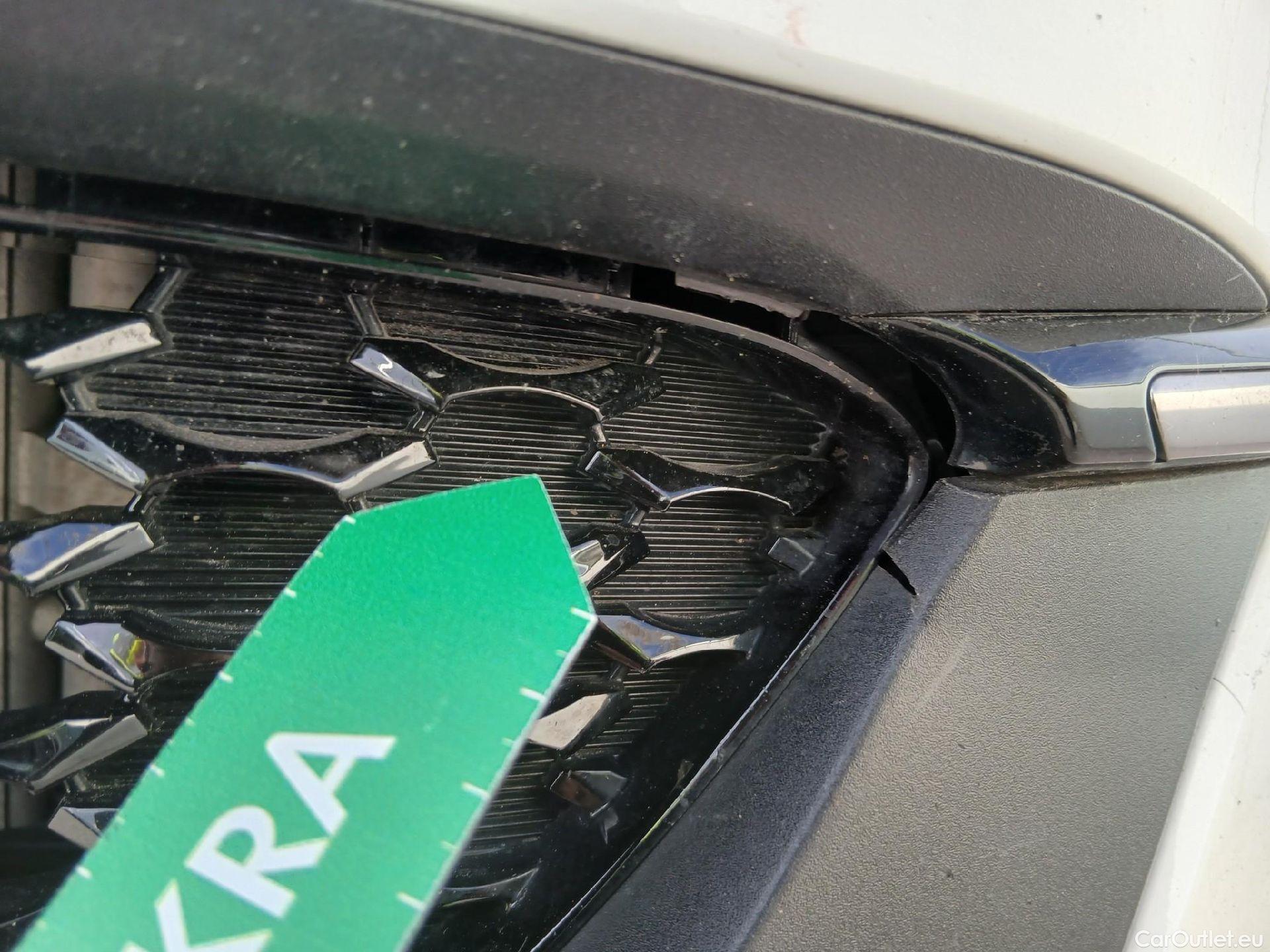  KIA  XCeed KIA  / 2019 / 5P / todoterreno 1.6 GDi PHEV 104kW (141CV) eTech #8