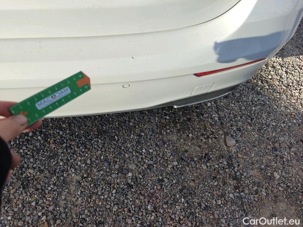  Mercedes  A-Klasse MERCEDES-BENZ Clase A / 2018 / 5P / berlina con portón A 200 #12