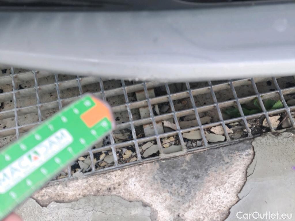  KIA  Niro KIA  / 2019 / 5P / crossover 1.6 GDi HEV 104kW (141CV) Drive #20