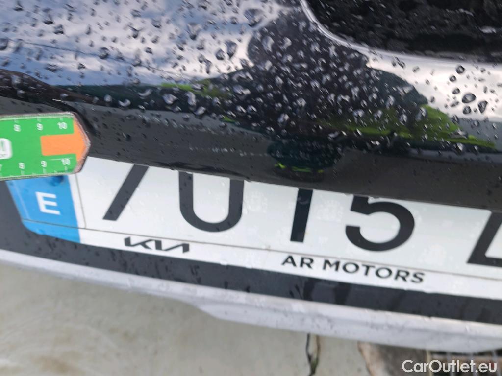  KIA  Niro KIA  / 2019 / 5P / crossover 1.6 GDi HEV 104kW (141CV) Drive #13