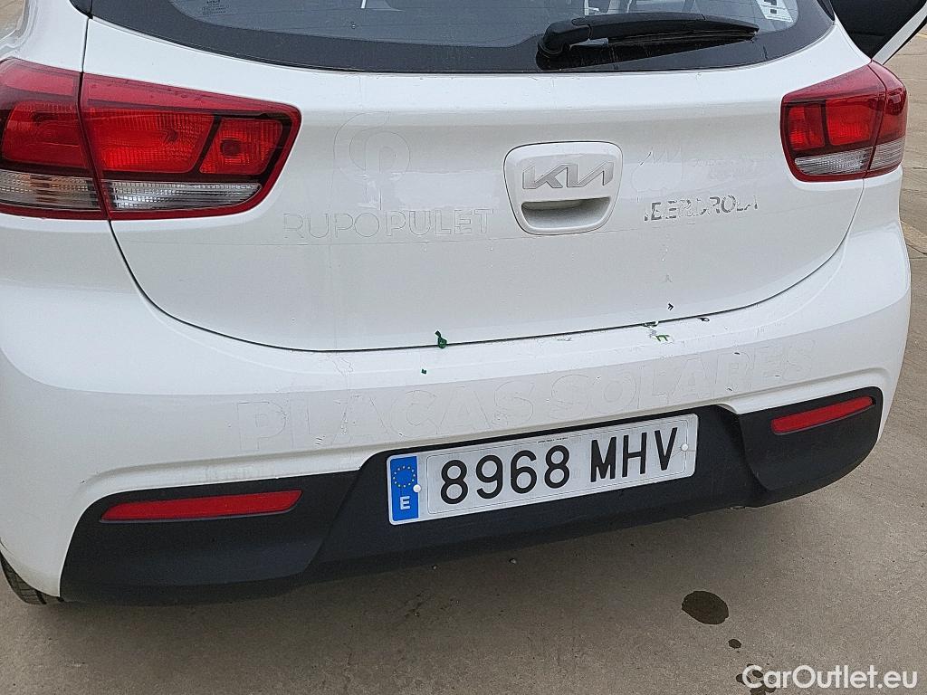  KIA  Rio KIA  / 2020 / 5P / berlina con portón 1.2 DPi 62kW (84CV) Concept #21