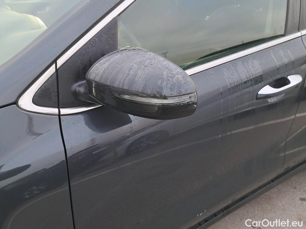  KIA  Sportage KIA  1.6MHEV Drive 100kW(136CV) 4x2(Crist Tintados) #9