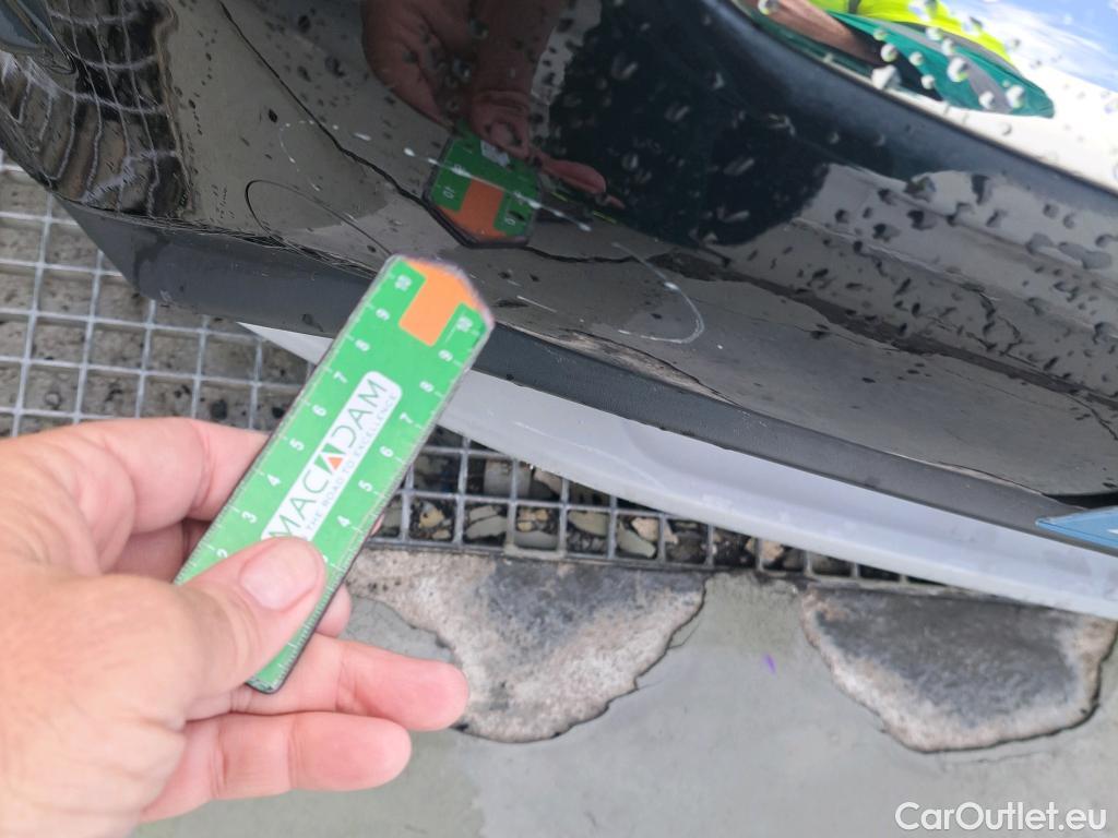  KIA  Niro KIA  / 2019 / 5P / crossover 1.6 GDi HEV 104kW (141CV) Drive #10