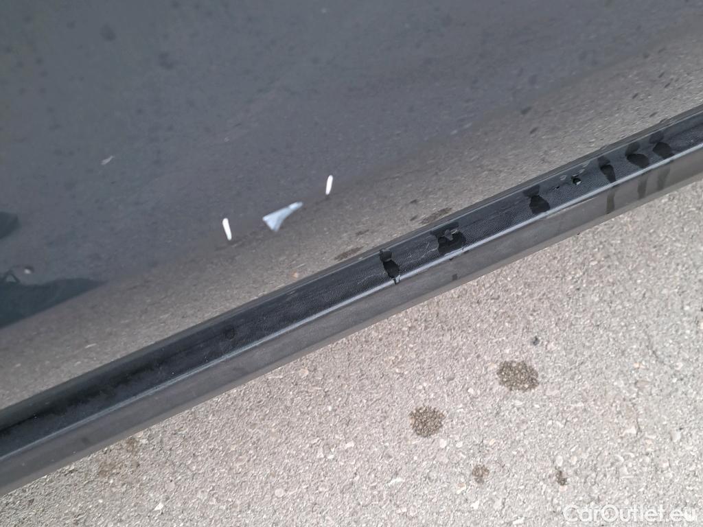  KIA  Sportage KIA  1.6MHEV Drive 100kW(136CV) 4x2(Crist Tintados) #12