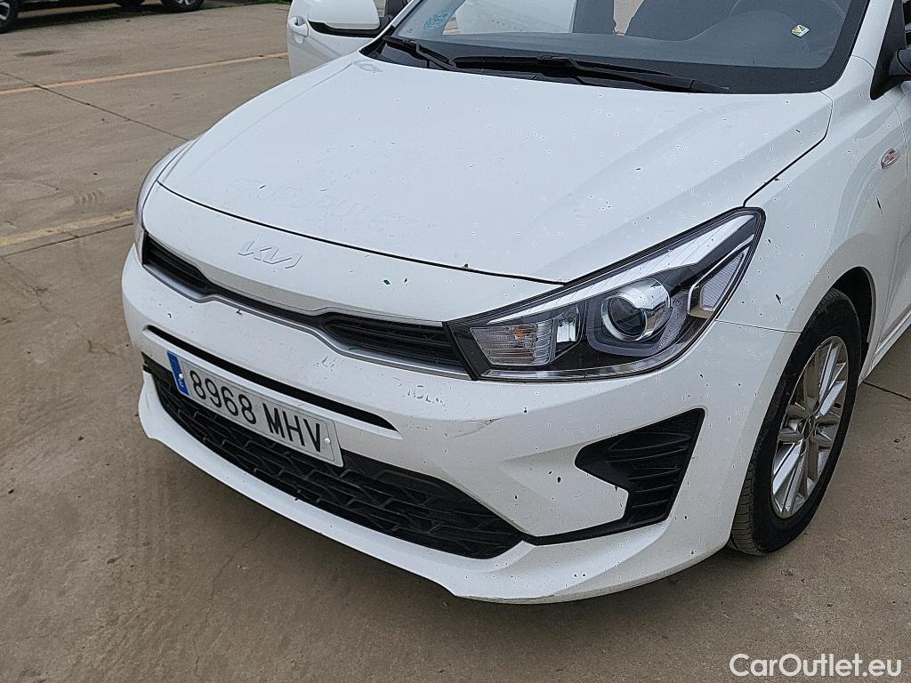  KIA  Rio KIA  / 2020 / 5P / berlina con portón 1.2 DPi 62kW (84CV) Concept #17