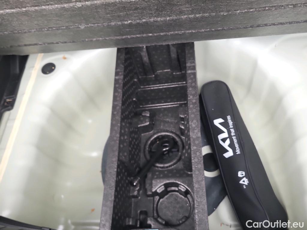  KIA  Rio KIA  / 2020 / 5P / berlina con portón 1.2 DPi 62kW (84CV) Concept #7