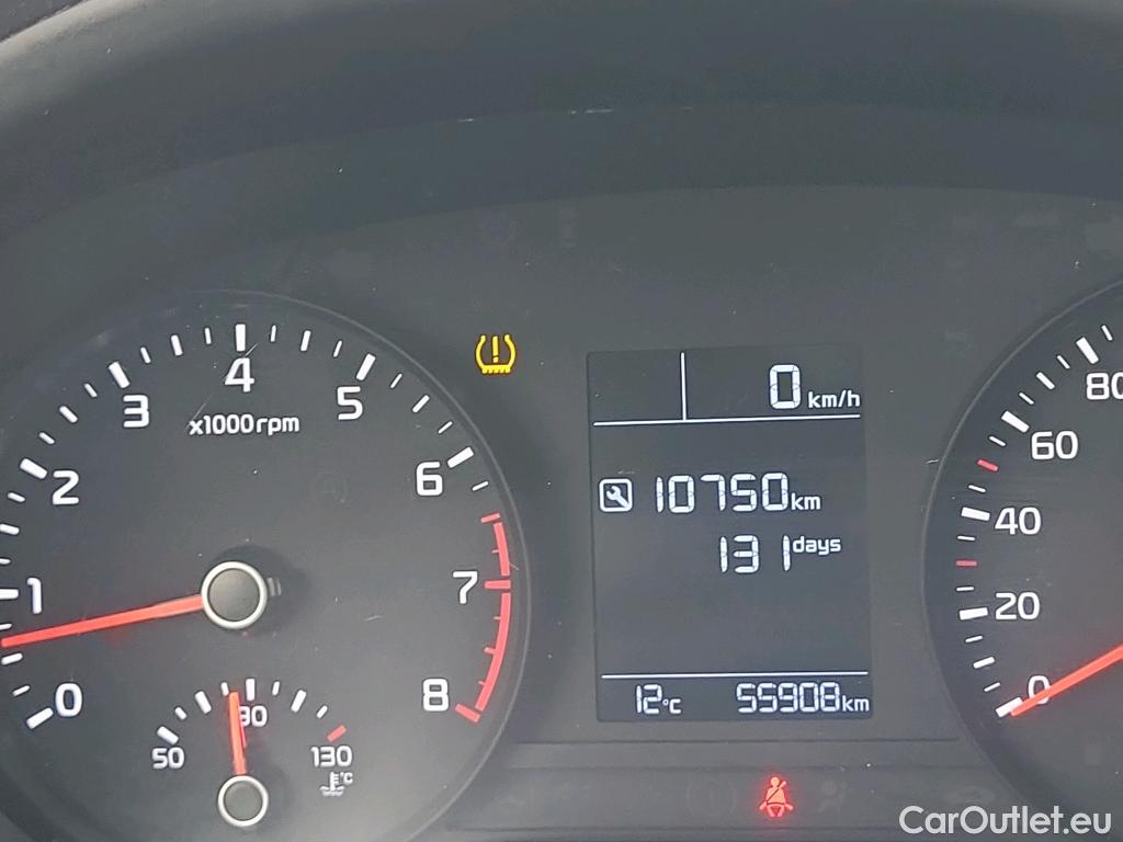  KIA  Rio KIA  / 2020 / 5P / berlina con portón 1.2 DPi 62kW (84CV) Concept #24